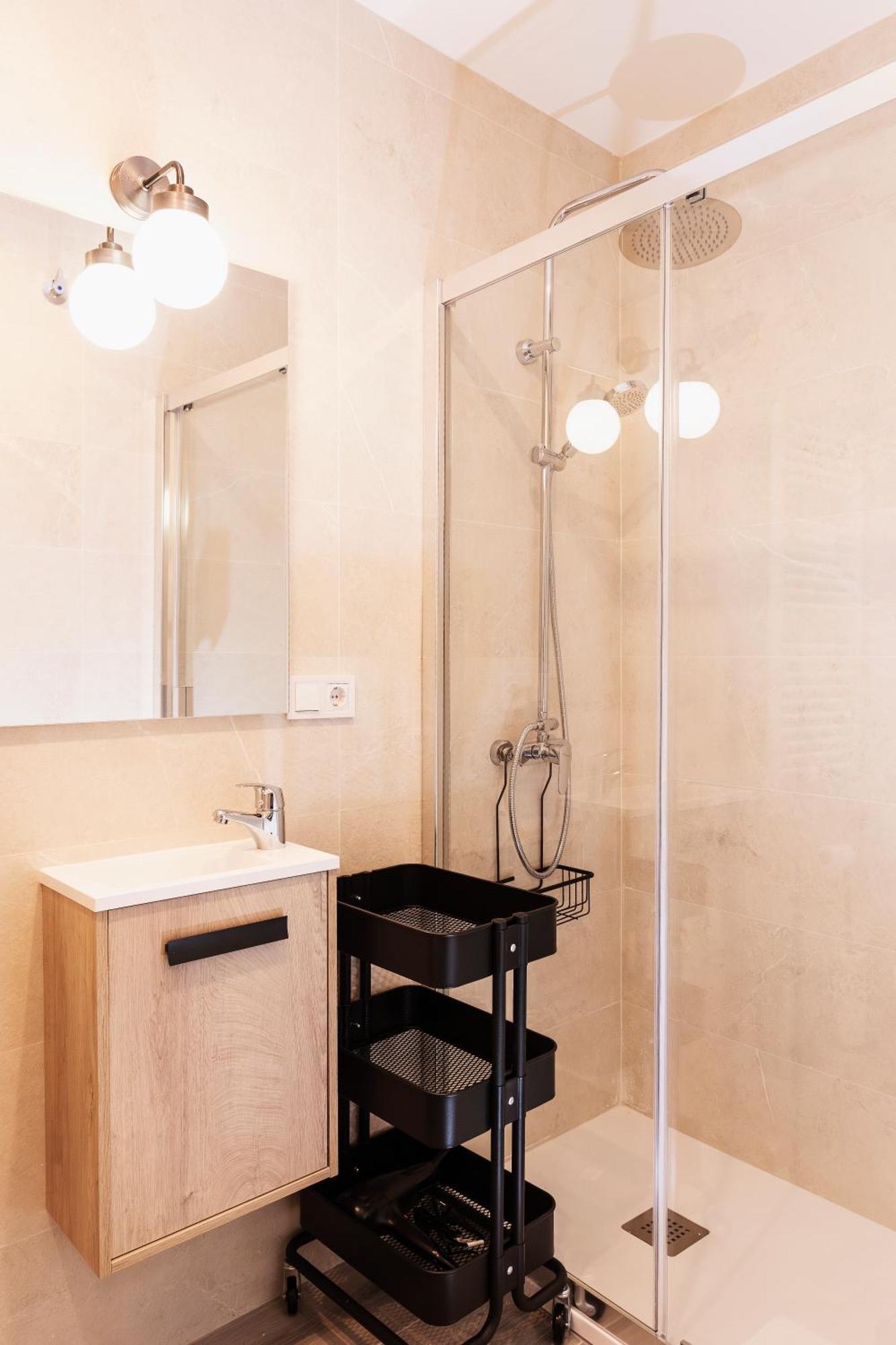 Bravo Murillo Apartment มาดริด ภายนอก รูปภาพ